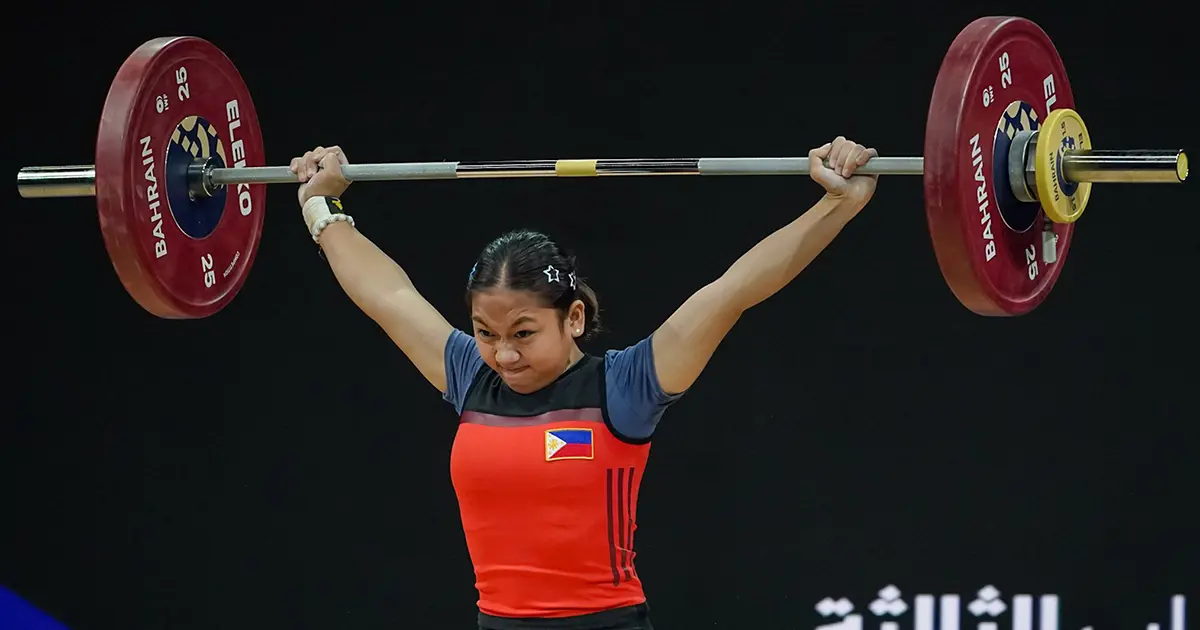 Alexsandra Ann Diaz Shatters Records in Golden Weightlifting Sweep