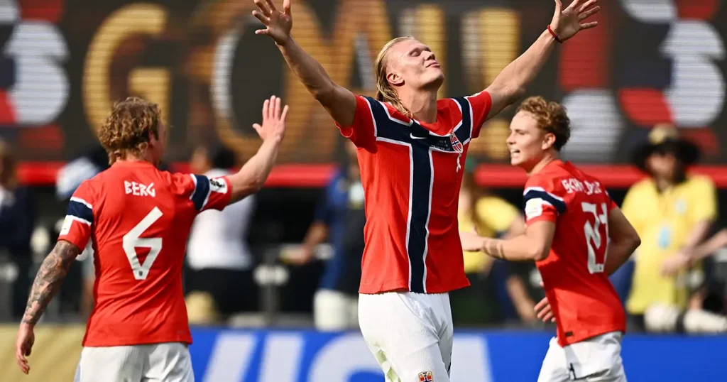 Norway Players Celebrate Win Over Brazil At World Cup